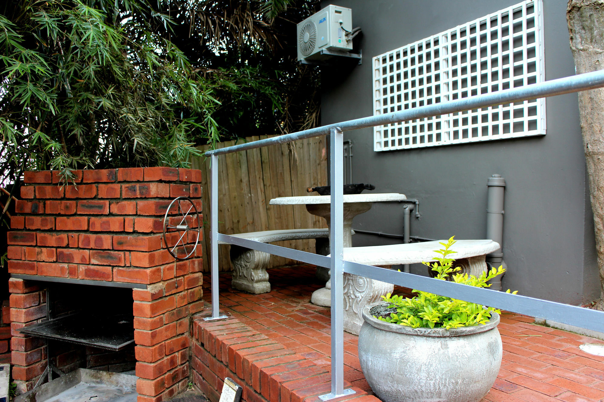 Tamarisk Bed & Breakfast Durban Extérieur photo